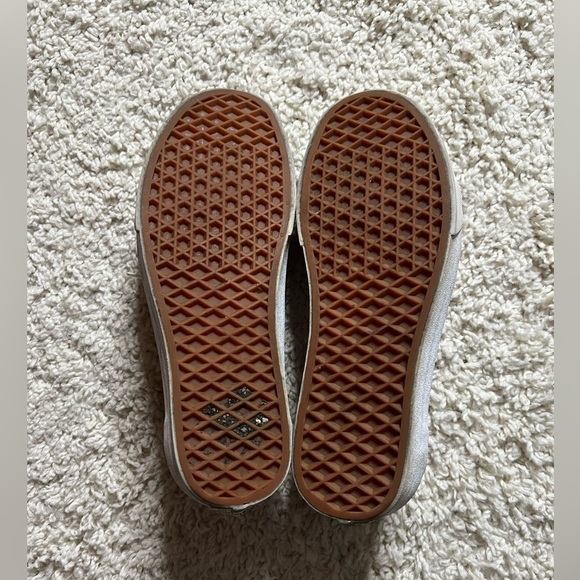 Unisex Old Skool Low Top Red Checkered Vans - Picture 4 of 8